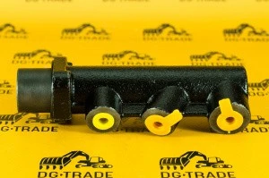 Главный тормозной цилиндр JCB (FRENMARK) 15/920389 Главный тормозной цилиндр JCB (FRENMARK) 15/920389